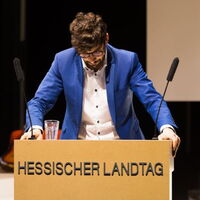 Bild von Bijan Kaffenberger im Theaterstück "Chinchilla Arschloch, waswas"